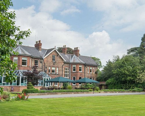 Well Hall